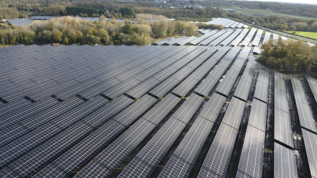 panneaux photovoltaïque, centrale d'Aucaleuc